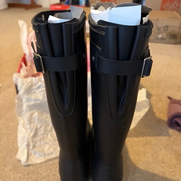 Hunter Classic Tall Adjust Back Boots - Picture 5 of 7